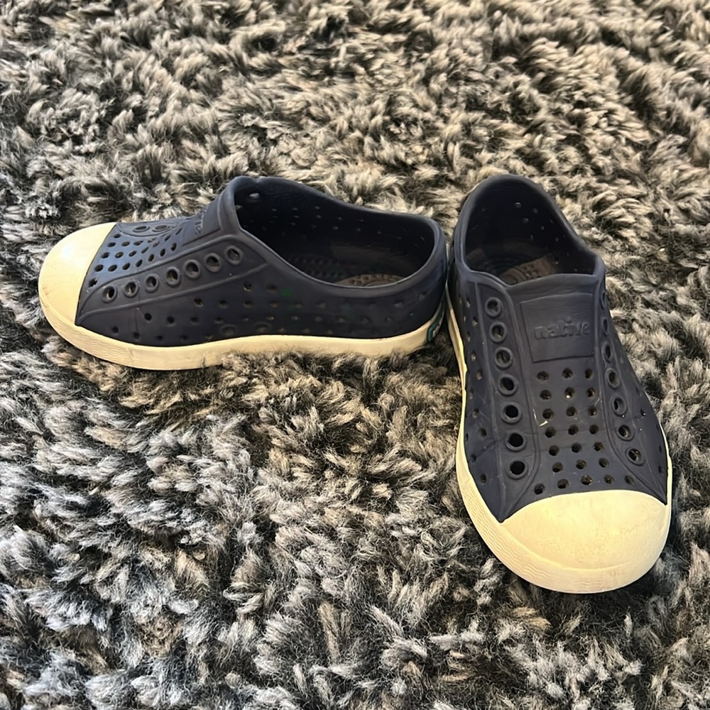 Navy blue Native shoes Toddler 8 - Picture 2 of 5